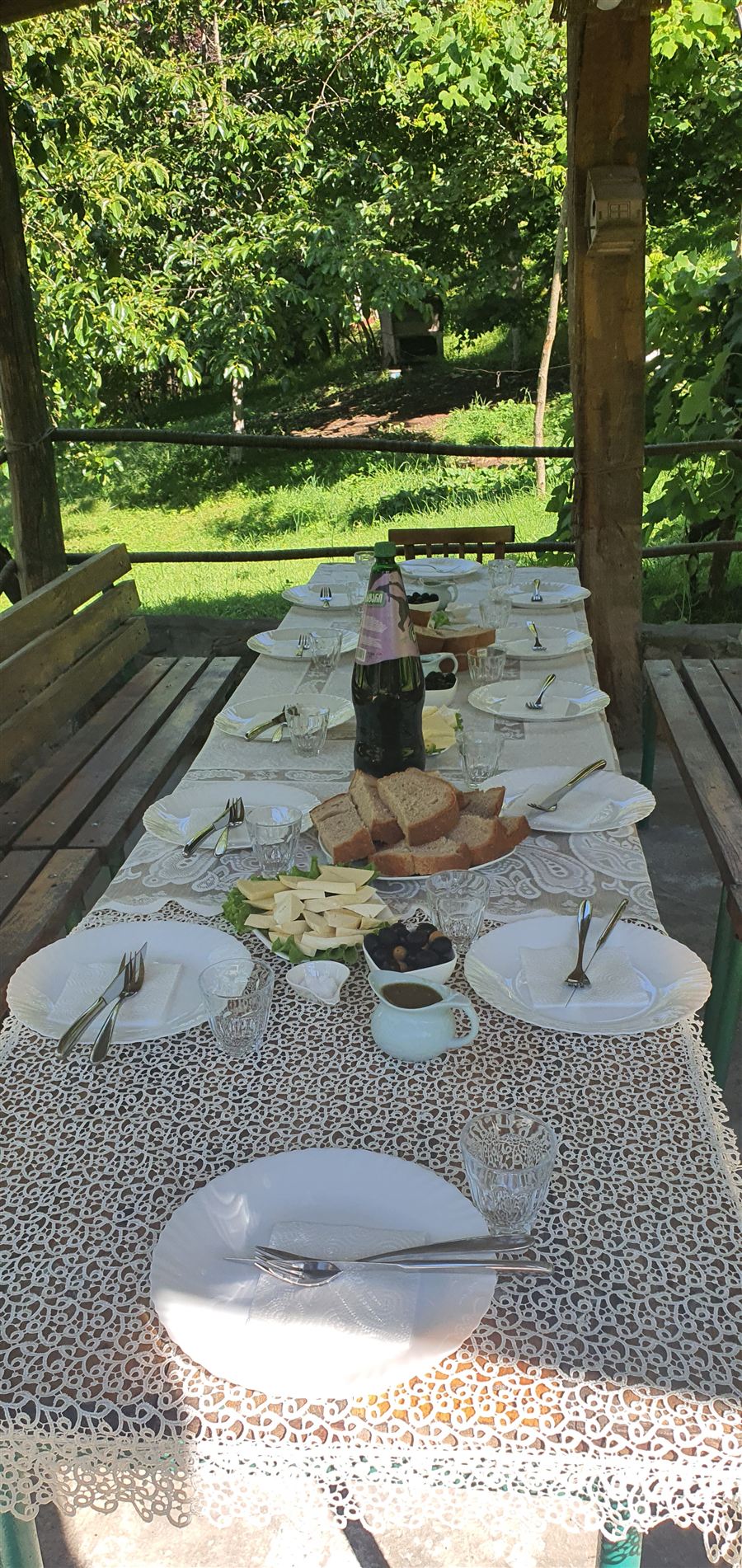 The set table
